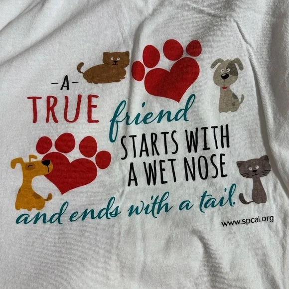 Pet lovers graphic t-shirt in size large. - Picture 2 of 2